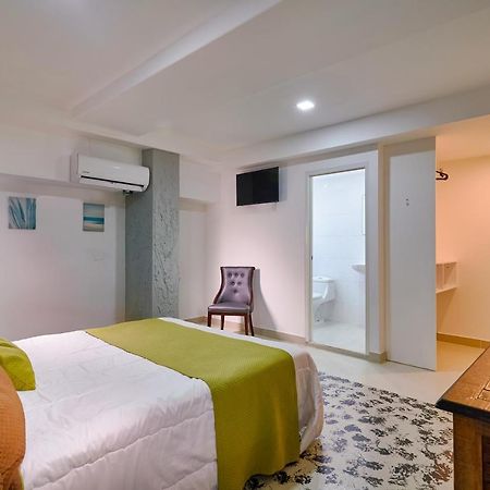 Malecon Rooms Y Hotel サントドミンゴ エクステリア 写真