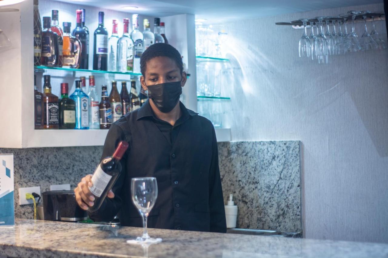 Malecon Rooms Y Hotel サントドミンゴ エクステリア 写真