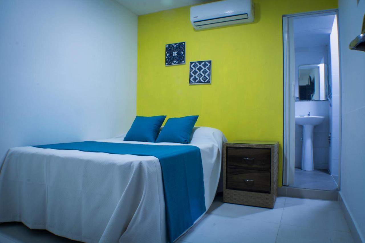 Malecon Rooms Y Hotel サントドミンゴ エクステリア 写真