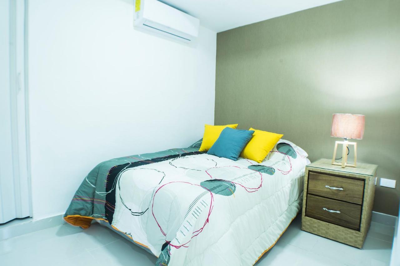 Malecon Rooms Y Hotel サントドミンゴ エクステリア 写真